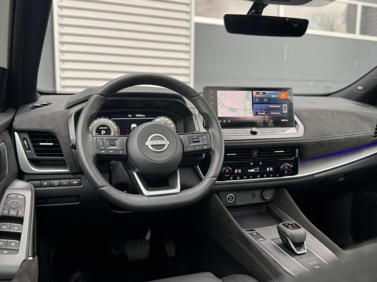 Nissan QASHQAI 1.3 MHEV Xtronic Tekna Plus |Pano |BOSE |HUD |Sfeer |Alcantara |360° |Keyless |Massage |Memory |Stoel/Stuur/Voorruitverw.