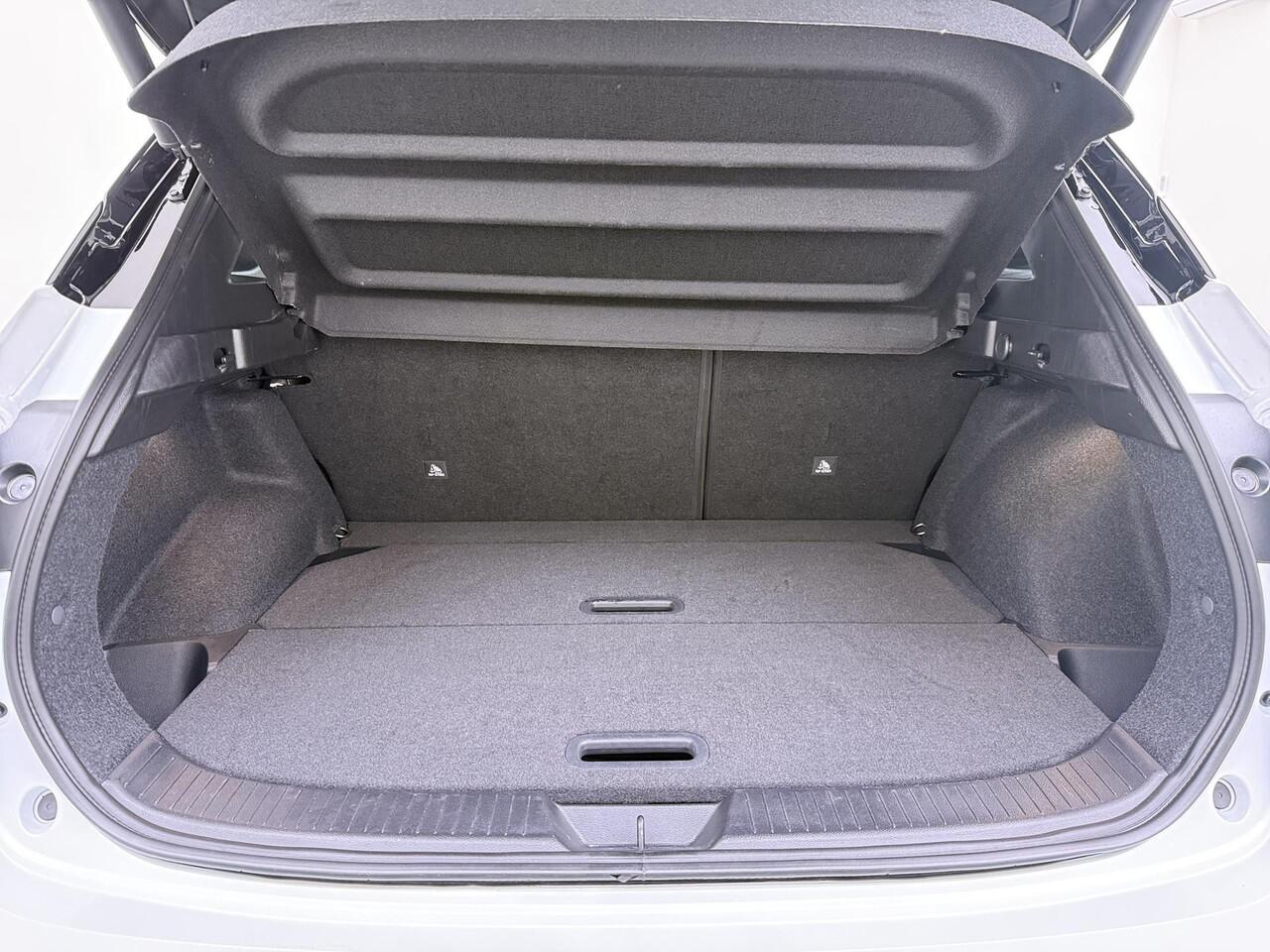 Nissan QASHQAI 1.3 MHEV Xtronic N-Connecta VAN ¤ 35.900,- VOOR ¤ 31.877,- UW LENTEVOORDEEL¤ 4.023,-! | FABRIEKSGARANTIE| PANO| VOORRUITVERWARMING| STOEL + STUUR VERWARMING| 360 CAMERA| DODE HOEK| HEAD-UP| ELEK. ACHTERKLEP