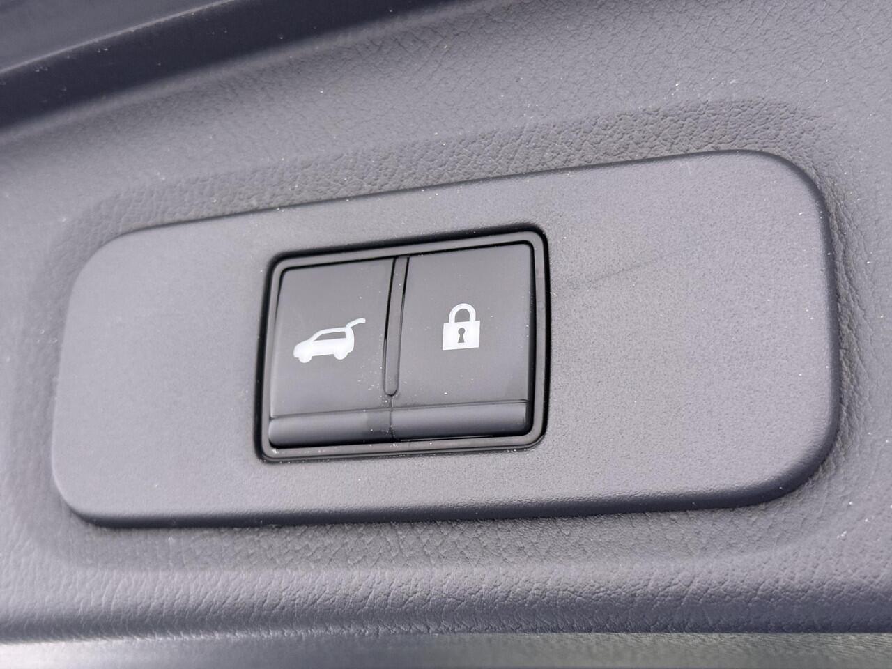 Nissan QASHQAI 1.3 MHEV Xtronic N-Connecta VAN ¤ 35.900,- VOOR ¤ 31.877,- UW LENTEVOORDEEL¤ 4.023,-! | FABRIEKSGARANTIE| PANO| VOORRUITVERWARMING| STOEL + STUUR VERWARMING| 360 CAMERA| DODE HOEK| HEAD-UP| ELEK. ACHTERKLEP