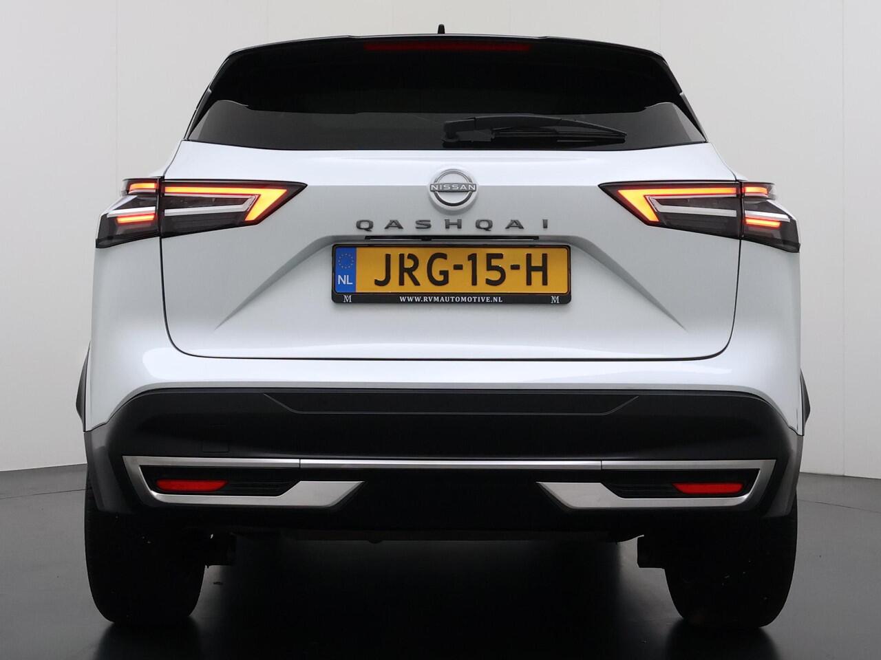 Nissan QASHQAI 1.3 MHEV Xtronic N-Connecta VAN ¤ 35.900,- VOOR ¤ 31.877,- UW LENTEVOORDEEL¤ 4.023,-! | FABRIEKSGARANTIE| PANO| VOORRUITVERWARMING| STOEL + STUUR VERWARMING| 360 CAMERA| DODE HOEK| HEAD-UP| ELEK. ACHTERKLEP