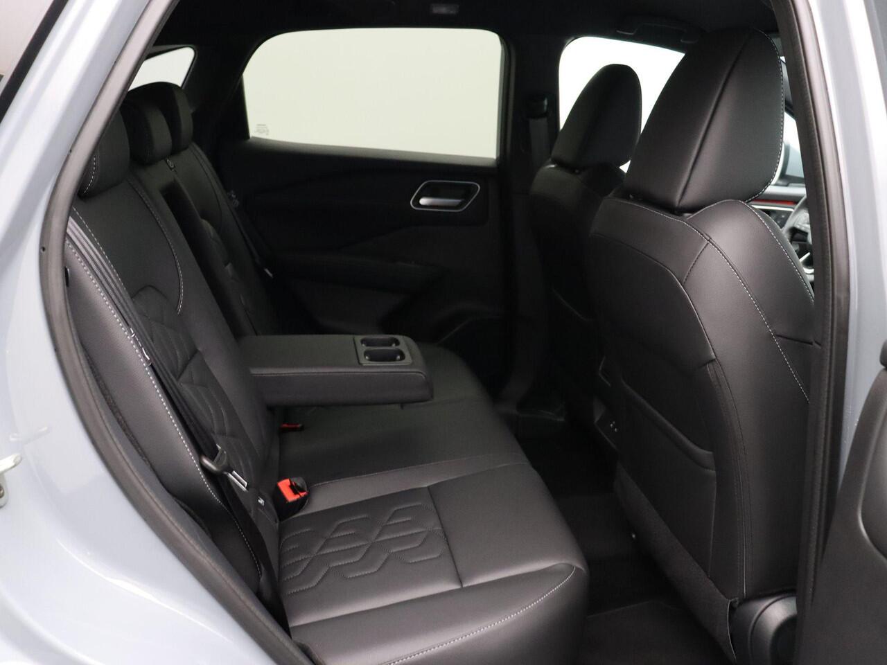 Nissan QASHQAI 158pk MHEV Xtronic Tekna | Lederen bekleding | 360 camera | Heads up display | Stoel & Stuur verwarming |