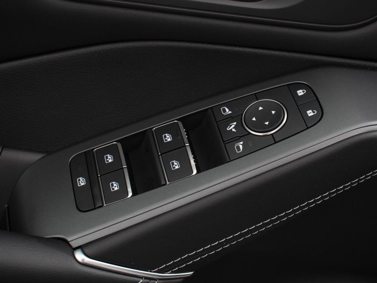 Nissan QASHQAI 1.3 MHEV Automaat N-Connecta | Navigatie | Climate Control | Sfeerverlichting | Camera 360 | Led | Dab | Verwarmde voorstoelen | Adaptive Cruise Control | Digitale Cockpit | Lichtmetalen Velgen