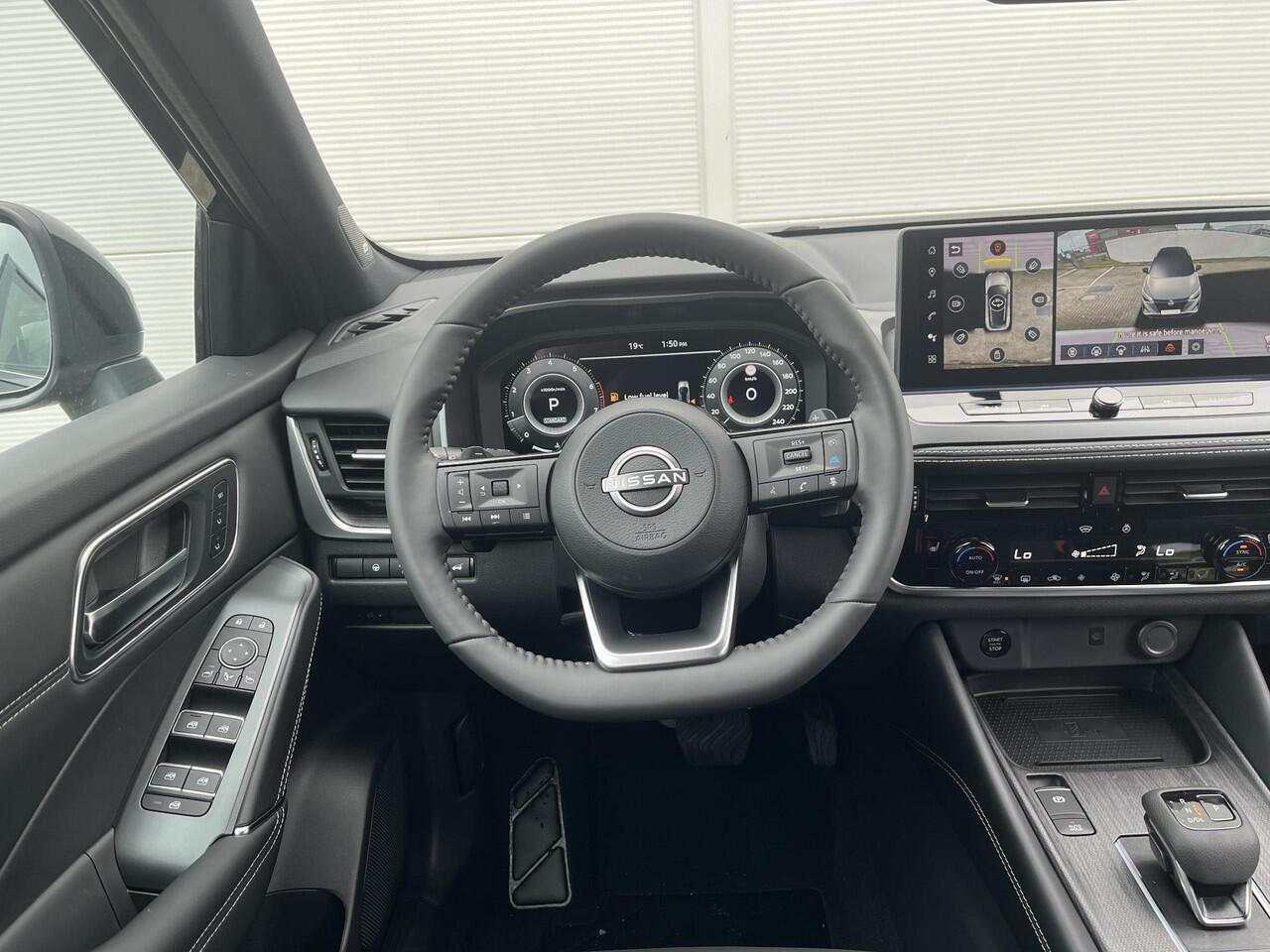 Nissan QASHQAI 1.3 MHEV Xtronic Business Premium / Bose / Stuur - stoel - voorruitverwarming / Panoramadak / Elektrische achterklep / Adaptieve Cruise / Head Up