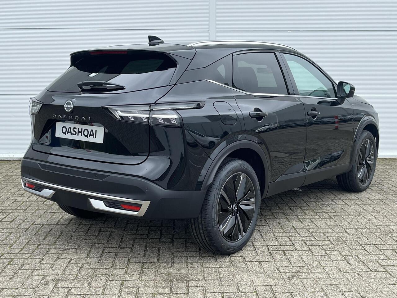 Nissan QASHQAI 1.3 MHEV Xtronic Business Premium / Bose / Stuur - stoel - voorruitverwarming / Panoramadak / Elektrische achterklep / Adaptieve Cruise / Head Up