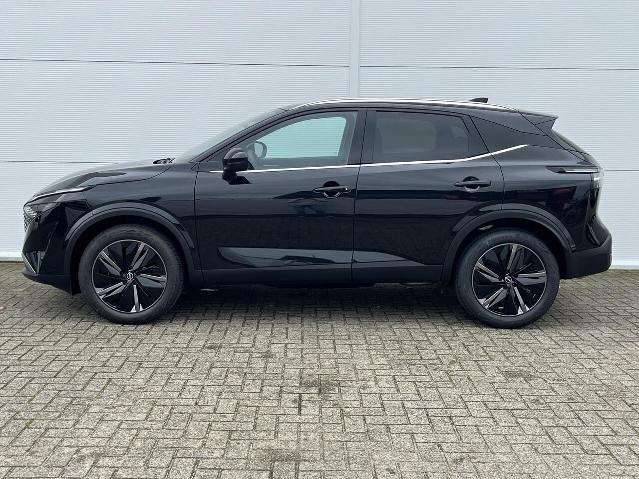 Nissan QASHQAI 1.3 MHEV Xtronic Business Premium / Bose / Stuur - stoel - voorruitverwarming / Panoramadak / Elektrische achterklep / Adaptieve Cruise / Head Up