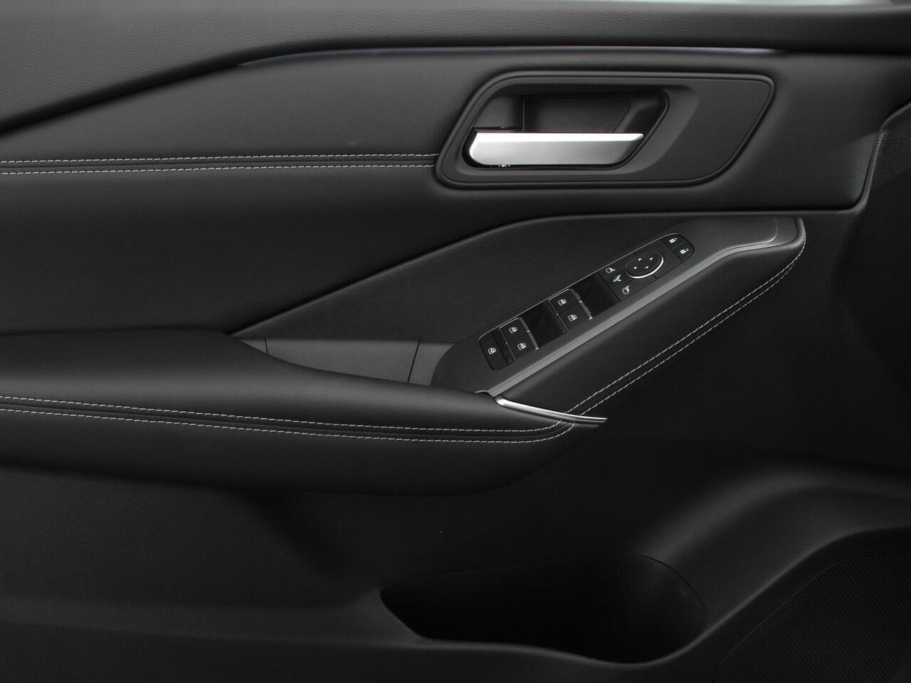 Nissan QASHQAI 1.3 MHEV Automaat N-Connecta | Navigatie | Climate Control | Sfeerverlichting | Camera 360 | Led | Dab | Verwarmde voorstoelen | Adaptive Cruise Control | Digitale Cockpit | Lichtmetalen Velgen