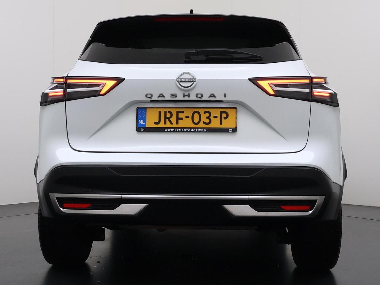 Nissan QASHQAI 1.3 MHEV Xtronic N-Connecta VAN ¤ 35.900,- VOOR ¤ 31.877,- UW LENTEVOORDEEL ¤ 4.023,-! | 1.3 MHEV Xtronic N-Connecta | FABRIEKSGARANTIE| PANO| VOORRUITVERWARMING| STOEL + STUUR VERWARMING| 360 CAMERA| DODE HOEK| HEAD-UP| ELEK. ACHTERKLEP