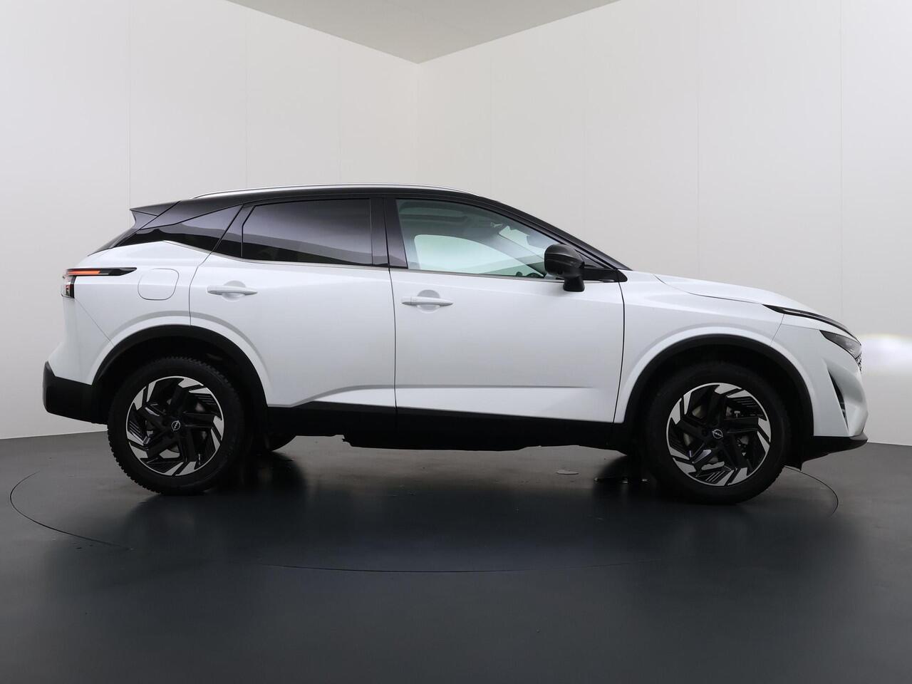 Nissan QASHQAI 1.3 MHEV Xtronic N-Connecta VAN ¤ 35.900,- VOOR ¤ 31.877,- UW LENTEVOORDEEL ¤ 4.023,-! | 1.3 MHEV Xtronic N-Connecta | FABRIEKSGARANTIE| PANO| VOORRUITVERWARMING| STOEL + STUUR VERWARMING| 360 CAMERA| DODE HOEK| HEAD-UP| ELEK. ACHTERKLEP