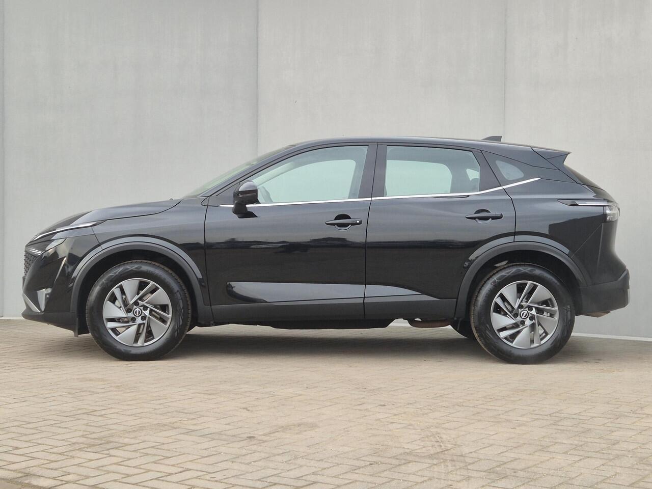 Nissan QASHQAI 1.3 MHEV Acenta Handgeschakeld / Fabrieksgarantie tot 02-2028 / Connect Pack / Cold Pack / Trekgewicht 1400 kg / Rondomzicht camera / Adaptief cruise control / Stuur-, Stoel en Voorruit verwarming / Climate control /
