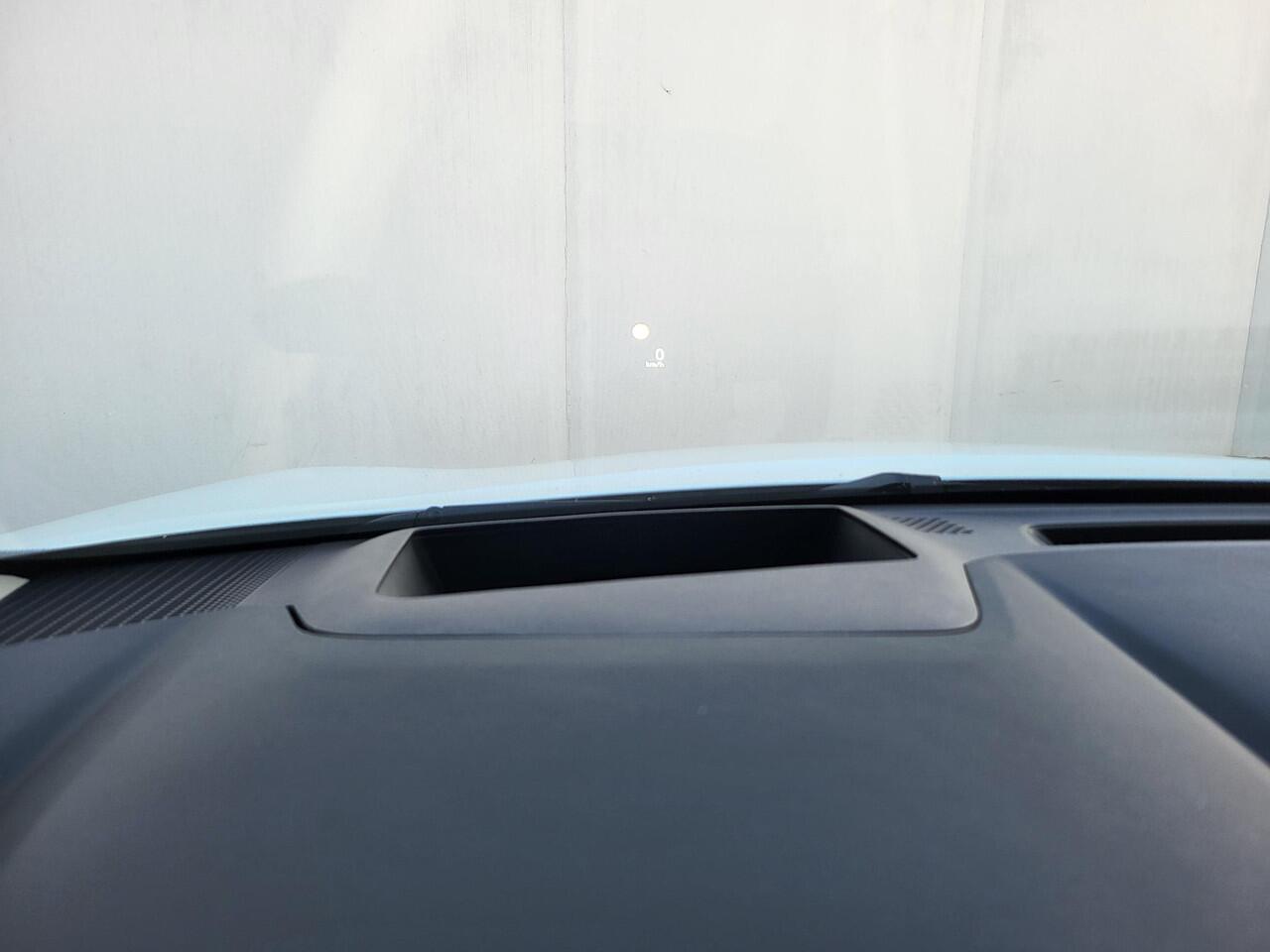 Nissan QASHQAI 1.3 MHEV Xtronic N-Connecta Automaat / HUD / Nieuw Model / Facelift / Design Pack / Cold Pack / Allseason banden / Trekgewicht 1800 kg / Stuur-, Stoel en Voorruitverwarming / Elektrische achterklep /Rondomzicht camera / Adaptief CC /