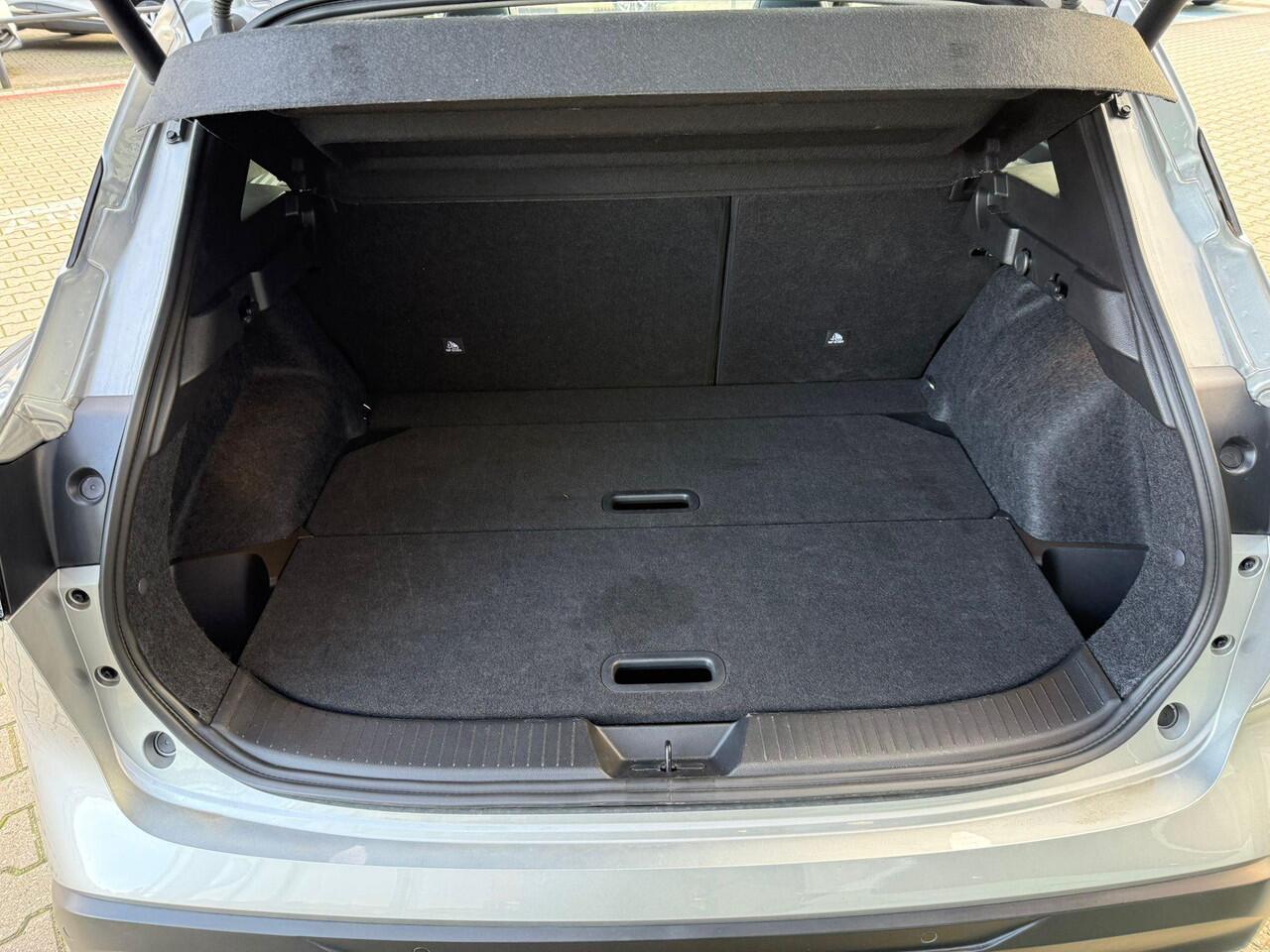 Nissan QASHQAI 1.3 MHEV Xtronic N-Connecta *Design & Easy Pack*