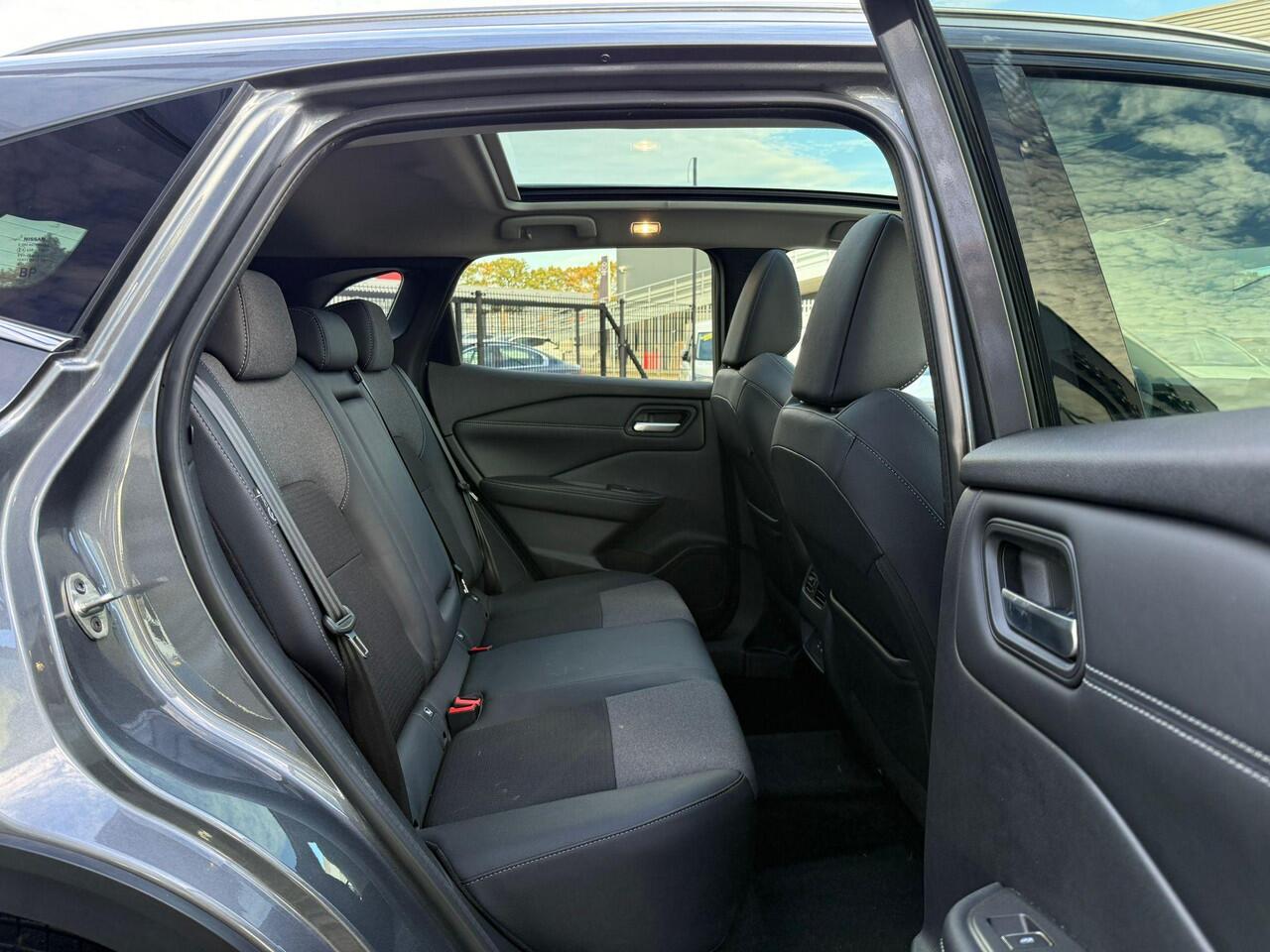 Nissan QASHQAI 1.3 MHEV Xtronic N-Connecta *Design & Easy Pack*