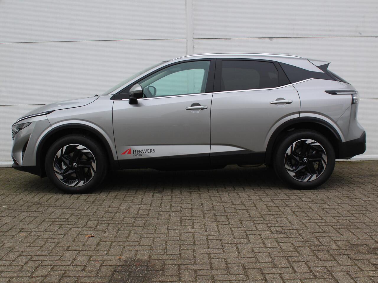 Nissan QASHQAI 1.3 MHEV Xtronic N-Connecta / Panoramadak / Stoel- & Stuurverwarming / Navigatie + Apple Carplay/Android Auto / Cruise Control Adaptief / Climate Control /