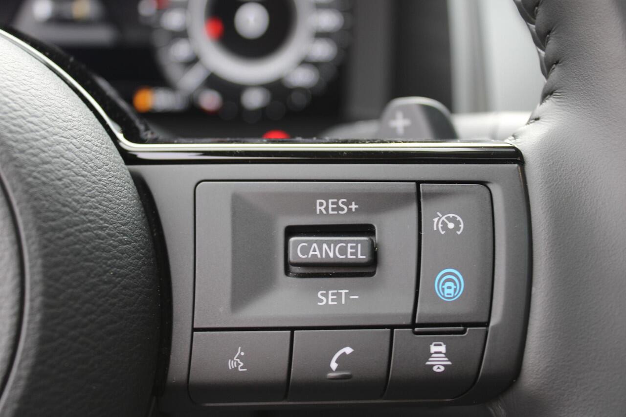 Nissan QASHQAI 1.3 MHEV Xtronic Business Executive