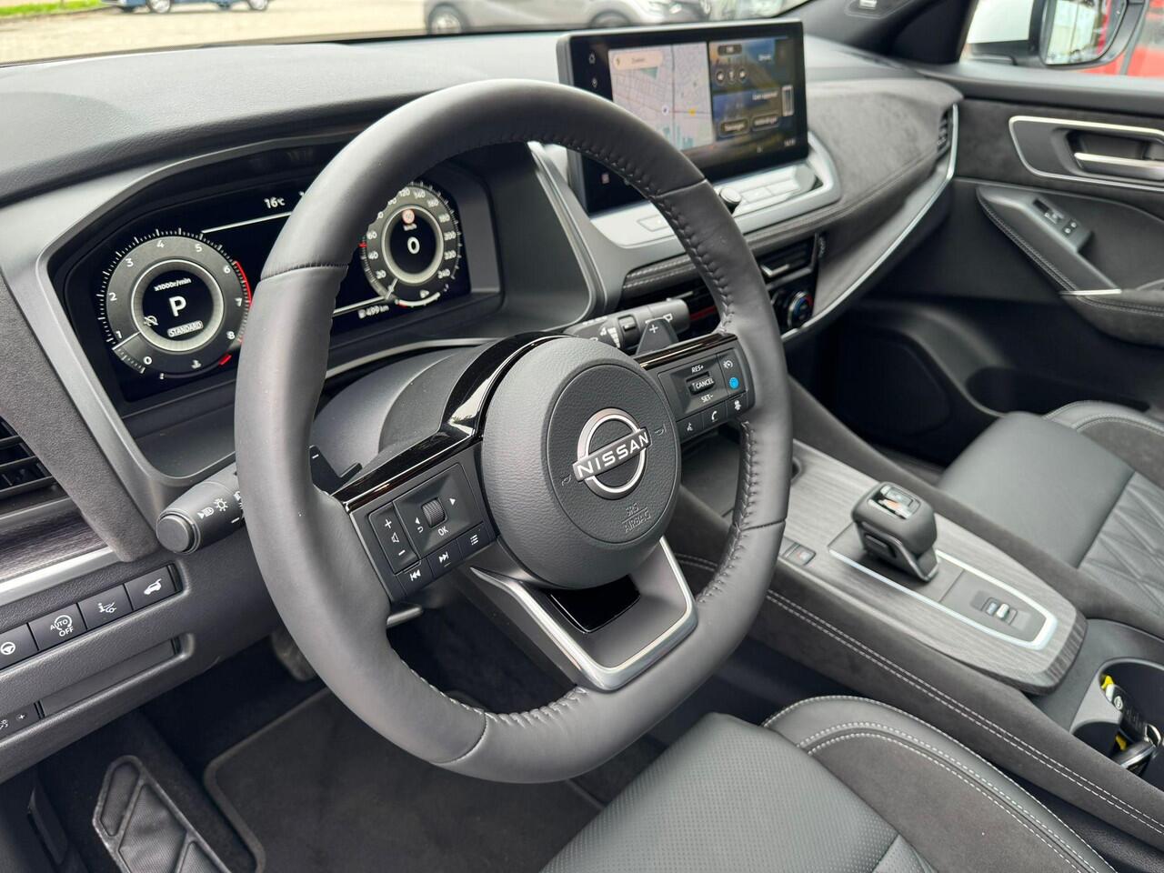 Nissan QASHQAI MHEV 158 Xtronic Tekna Plus | AUTOMAAT | PANORAMADAK | COLD PACK | MASSAGESTOELEN | 20 INCH |