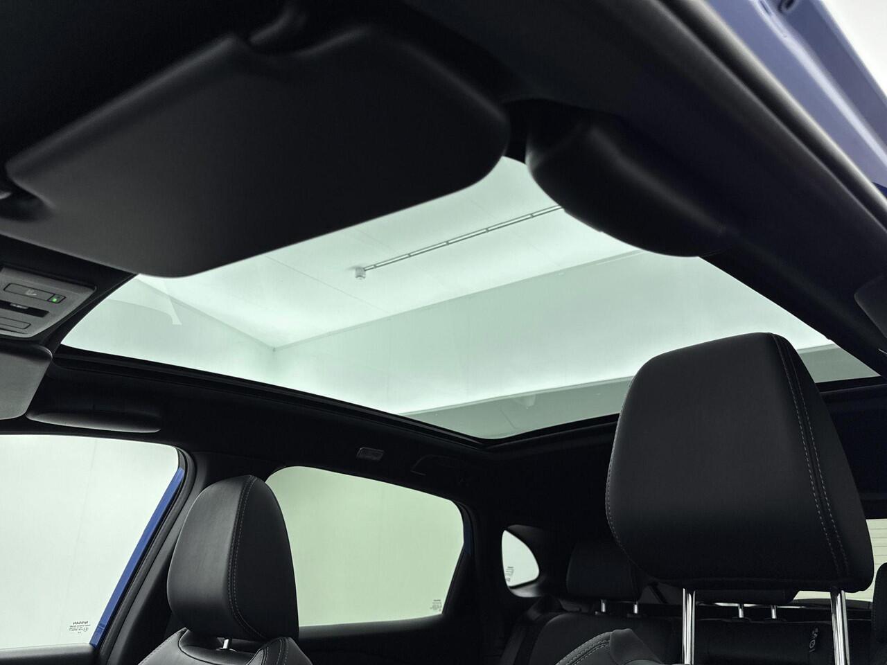 Nissan QASHQAI 1.3 MHEV Xtronic Tekna Plus 158PK | Trekhaak 1800KG | Head-Up Display | BOSE Audio | Google Navigatie | Stoelmassage | Stoel,- Stuur en Voorruitverwarming | Panoramadak | Apple CarPlay & Android Auto