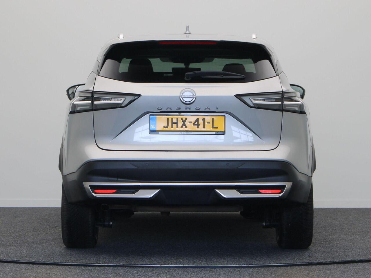 Nissan QASHQAI 158pk MHEV Xtronic N-Connecta | Panoramadak | Stuur, stoel en voorruitverwarming | Headup Display | Elektrische Achterklep |