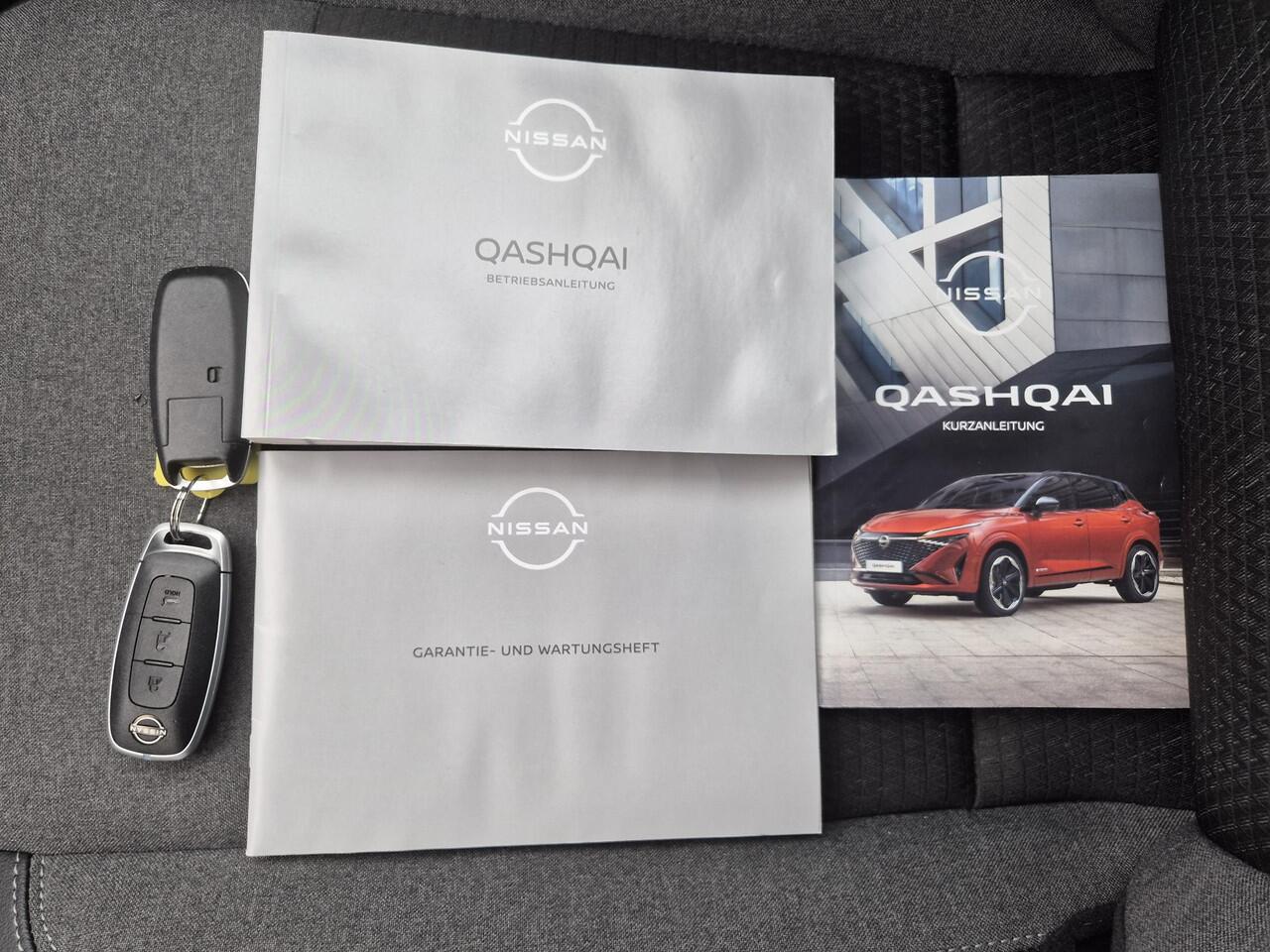 Nissan QASHQAI 1.3 MHEV Xtronic N-Connecta Automaat / Fabrieksgarantie tot 03-2028<100.000 km / 1.800 kg trekgewicht / Panoramadak / All season banden / Cold Pack & Pack Easy / Elektrische klep / Head Up Display / Camera 360° / Stuur-, stoel- en voorruitverwarming / Ap