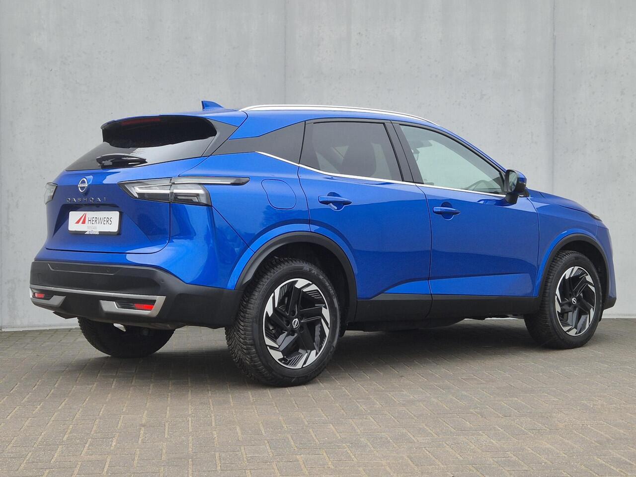 Nissan QASHQAI 1.3 MHEV Xtronic N-Connecta Automaat / Fabrieksgarantie tot 03-2028<100.000 / All season banden / 1.800 kg trekgewicht / Panoramadak / Elektrische klep / Head Up Display / Camera 360° / Cold pack & Pack Easy / Stuur-, stoel- en voorruitverwarming / Appl