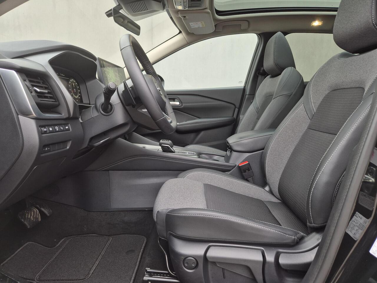 Nissan QASHQAI 1.3 MHEV Xtronic N-Connecta Automaat / Fabrieksgarantie tot 03-2028<100.000 km / Facelift / 1.800 kg trekgewicht / Panoramadak / All season banden / Elektrische klep / Head Up Display / Camera 360° / Cold pack & Pack Easy / Stuur-, stoel- en voorruitverw