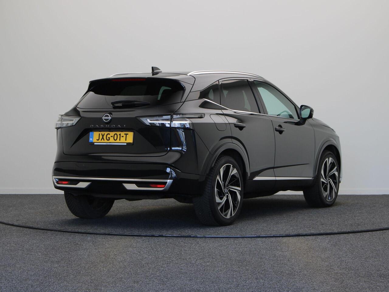 Nissan QASHQAI 158pk MHEV Xtronic Tekna Plus | Panorma dak | Lederen bekleding | BOSE audio | Rondomzicht camera | Sfeerverlichting | Pilot Assist | 1800KG trekgewicht! |