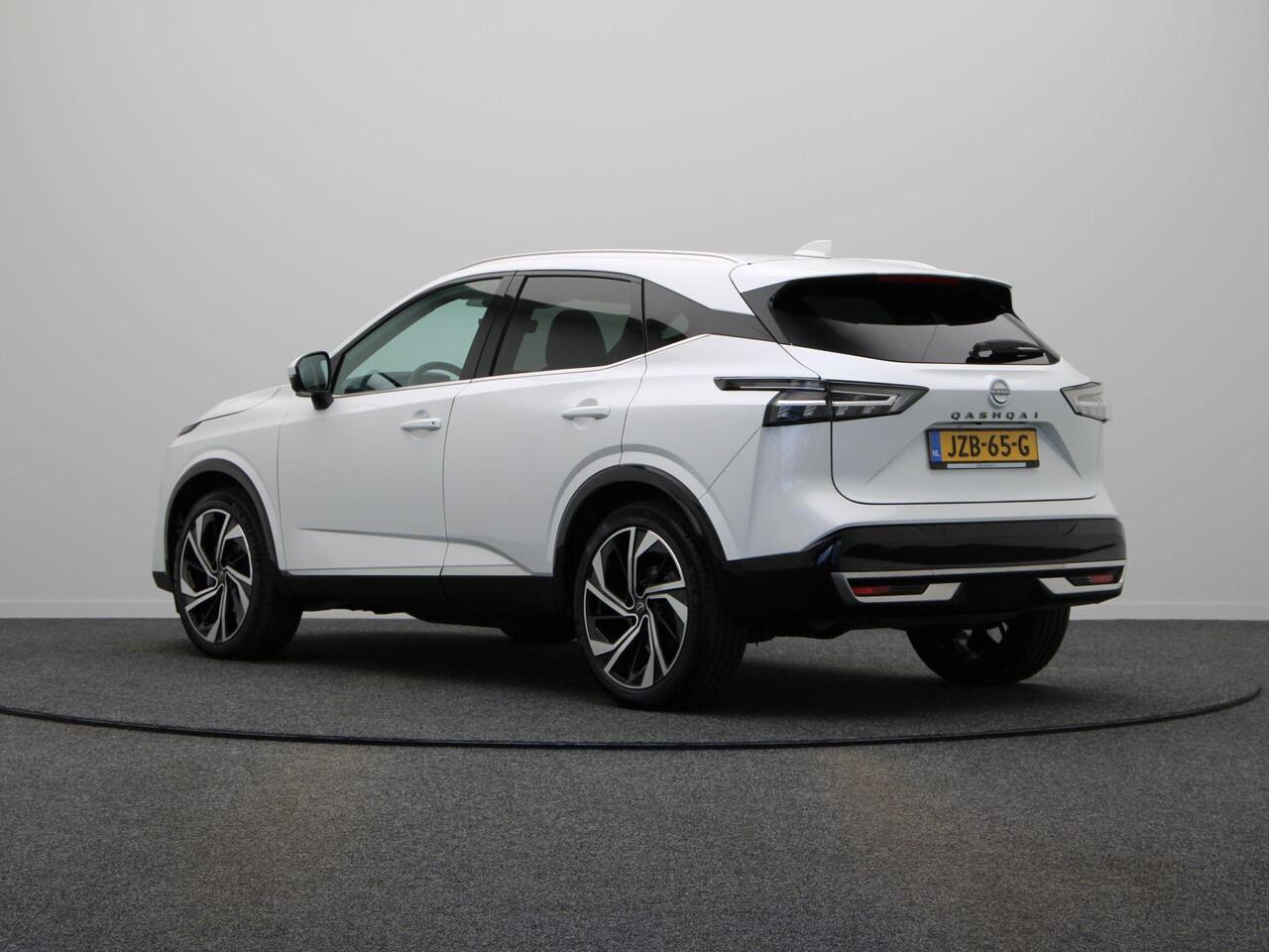 Nissan QASHQAI 158pk MHEV Xtronic Tekna Plus | Panorma dak | Lederen bekleding | BOSE audio | Rondomzicht camera | Sfeerverlichting | Pilot Assist | 1800KG trekgewicht! |
