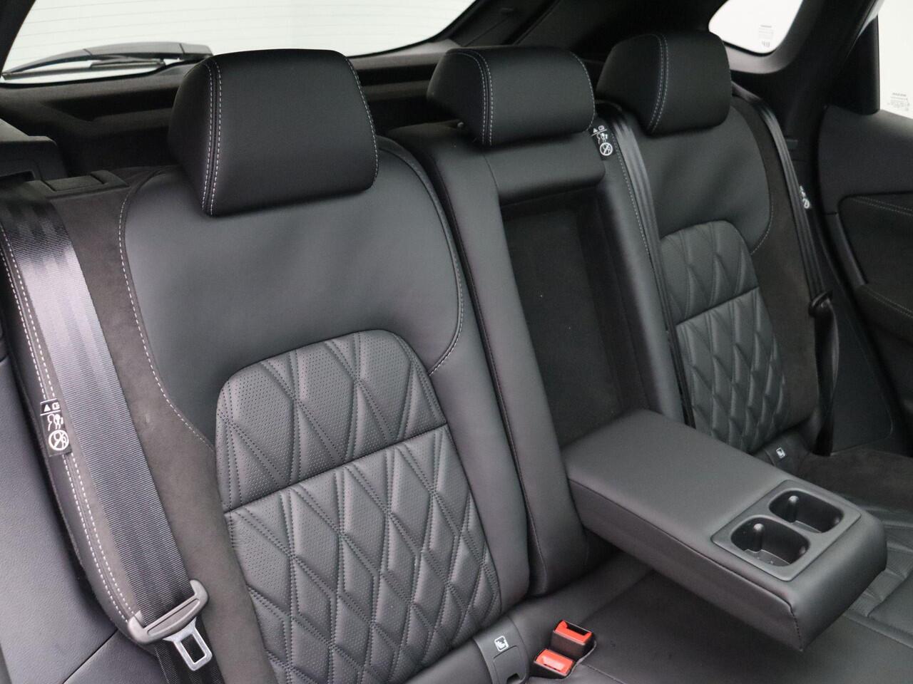 Nissan QASHQAI 158pk MHEV Xtronic Tekna Plus | Panorma dak | Lederen bekleding | BOSE audio | Rondomzicht camera | Sfeerverlichting | Pilot Assist | 1800KG trekgewicht! |