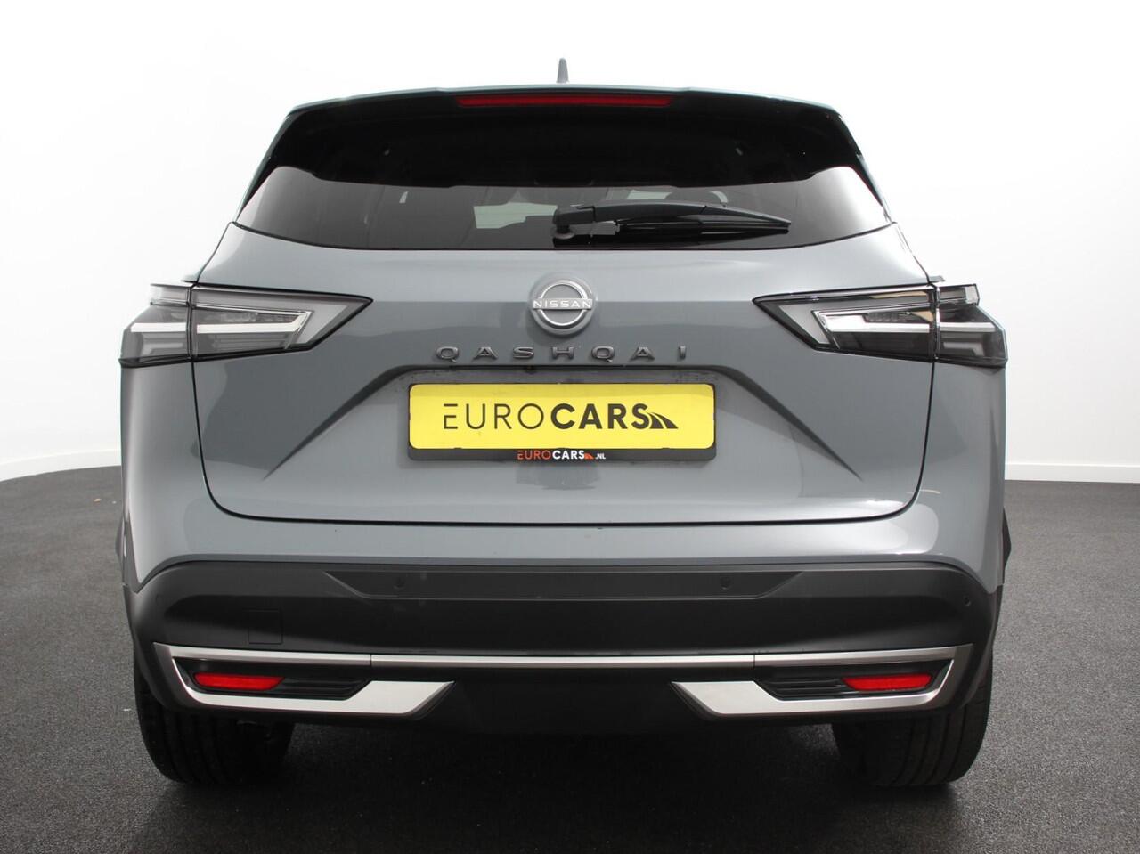 Nissan QASHQAI 1.3 MHEV Automaat N-Connecta | DEMO ! | Navigatie | Climate Control | Sfeerverlichting | Camera 360 | Led | Dab | Verwarmde voorstoelen | Adaptive Cruise Control | Digitale Cockpit | Lichtmetalen Velgen