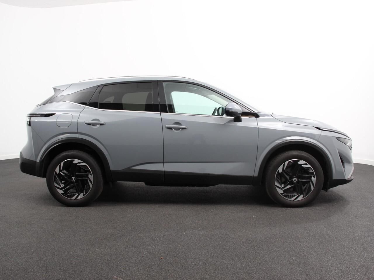 Nissan QASHQAI 1.3 MHEV Automaat N-Connecta | DEMO ! | Navigatie | Climate Control | Sfeerverlichting | Camera 360 | Led | Dab | Verwarmde voorstoelen | Adaptive Cruise Control | Digitale Cockpit | Lichtmetalen Velgen