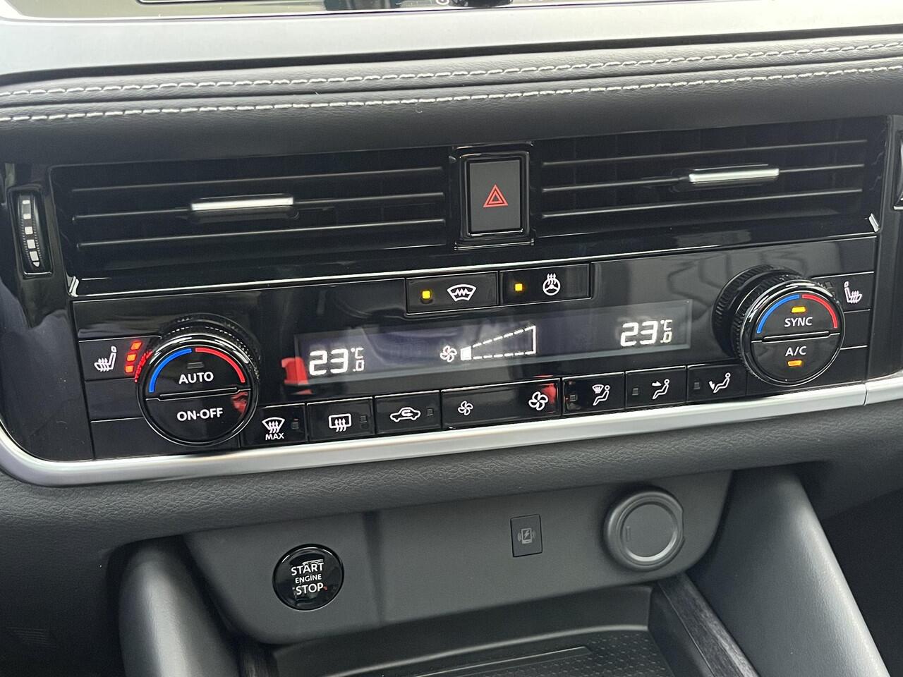 Nissan QASHQAI 1.3 MHEV Xtronic Tekna / ¤5000,- Nissan Voorraadvoordeel / Nieuw uit voorraad leverbaar! / Panoramadak / HUD / 360° Camera / Apple Carplay & Android Auto / Elektrisch Verstelbare Bestuurdersstoel met geheugenset / Google Maps Navigatie / Keyless Entry & 