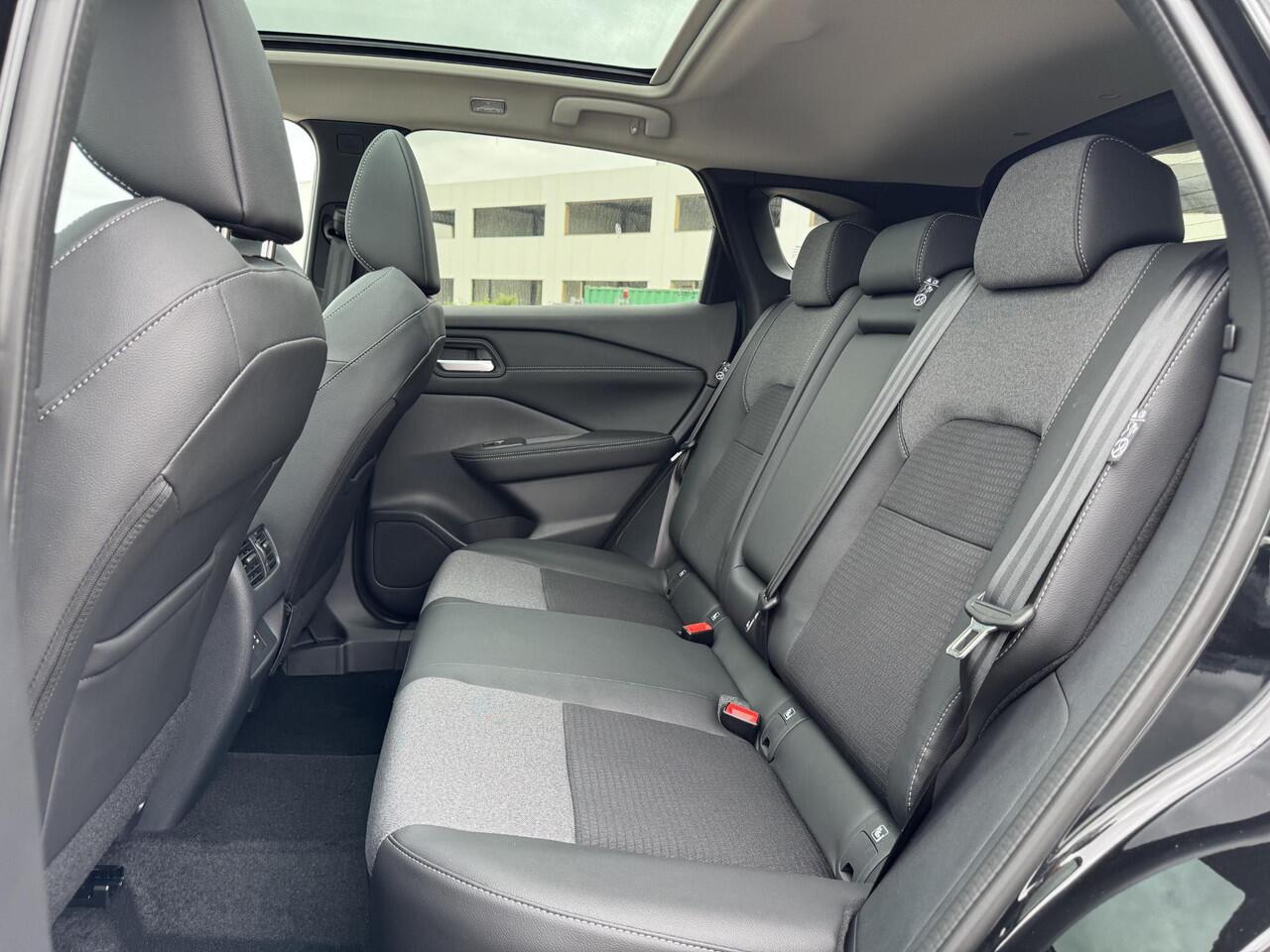 Nissan QASHQAI 1.3 MHEV N-Connecta Panoramadak