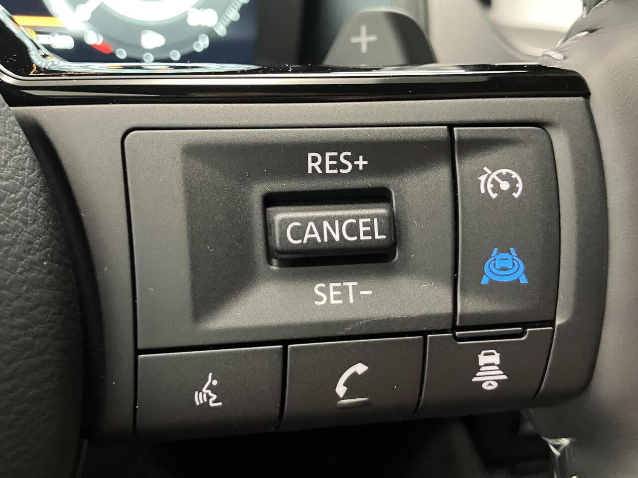 Nissan QASHQAI 1.3 MHEV Xtronic N-Design / ¤5000,- Nissan Voorraadvoordeel / Nieuw uit Voorraad Leverbaar / Panoramadak / Stoel- en Stuurverwarming / Verwarmde Voorruit /