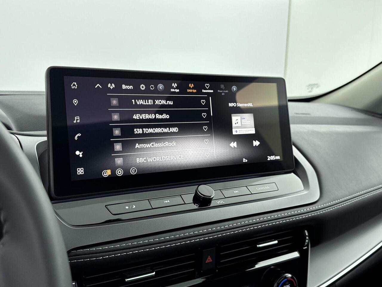 Nissan QASHQAI 1.3 MHEV N-Connecta 140PK | Google Navigatie | Panoramadak | Stoel- en Stuurverwarming | Adaptieve Cruise Control | 360 Camera | Apple CarPlay & Android Auto