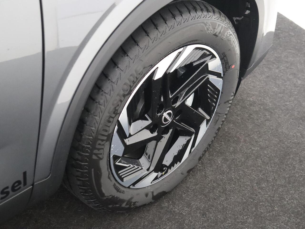 Nissan QASHQAI 1.3 MHEV N-Connecta Panoramadak | apple carplay | android auto | metallic lak