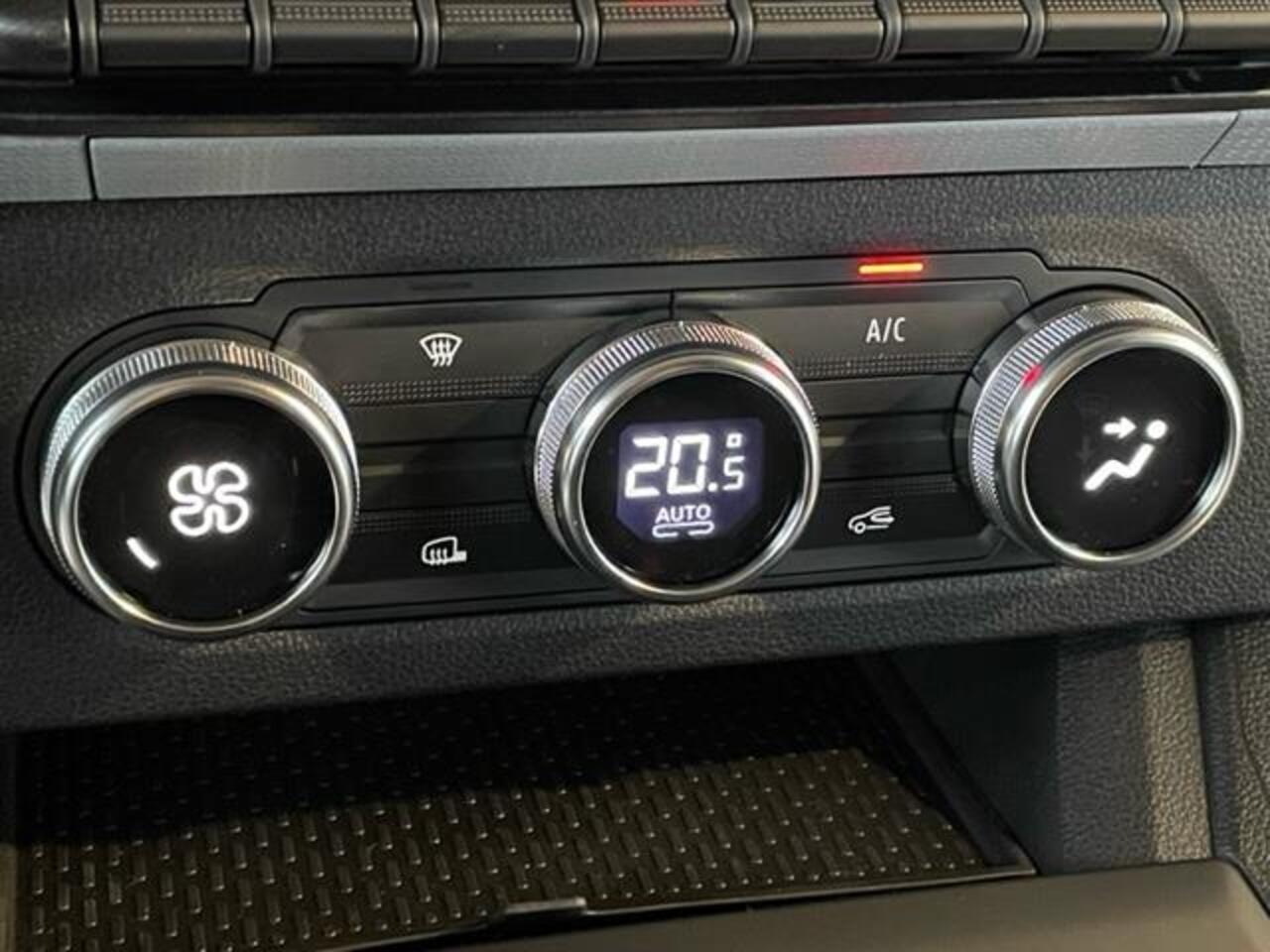 Nissan Townstar N-Connecta L1 45 kWh / climate Control / Cruise Control / Achteruitrijcamera / Apple Carplay/Android Auto / Keyless Entry & Start /