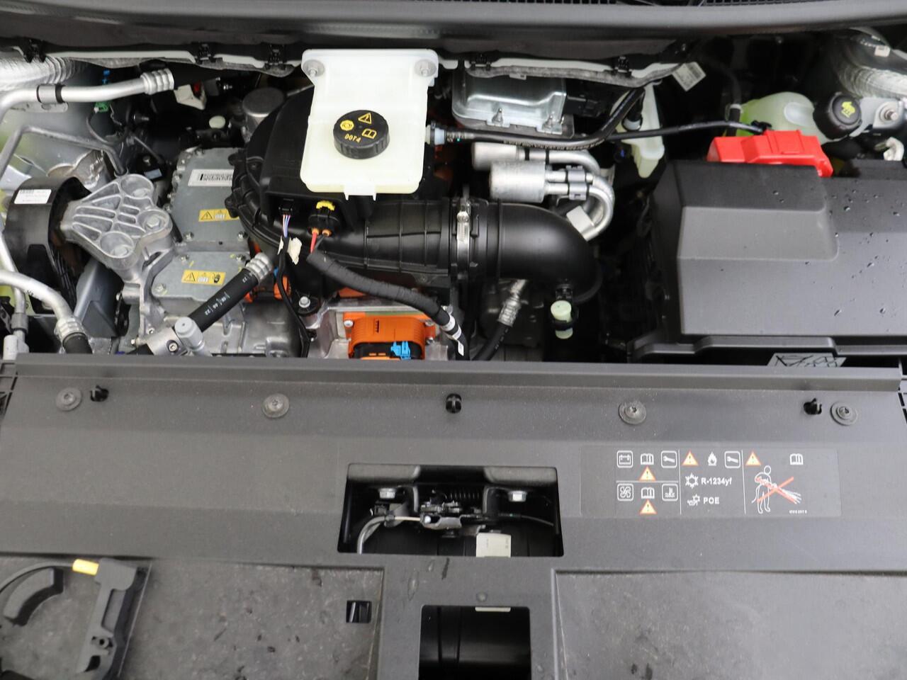 Nissan Townstar Tekna L1 44 kWh Nissan TOWNSTAR Tekna L1 45 kWh | Carplay | Achteruitrijcamera | Stoelverwarming | Navigatie | Parkeersensoren