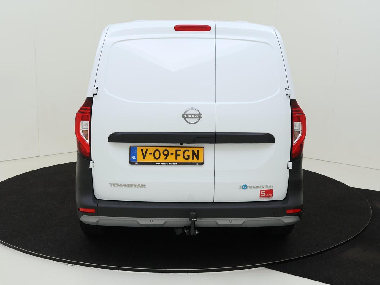 Nissan Townstar Tekna L1 44 kWh Nissan TOWNSTAR Tekna L1 45 kWh