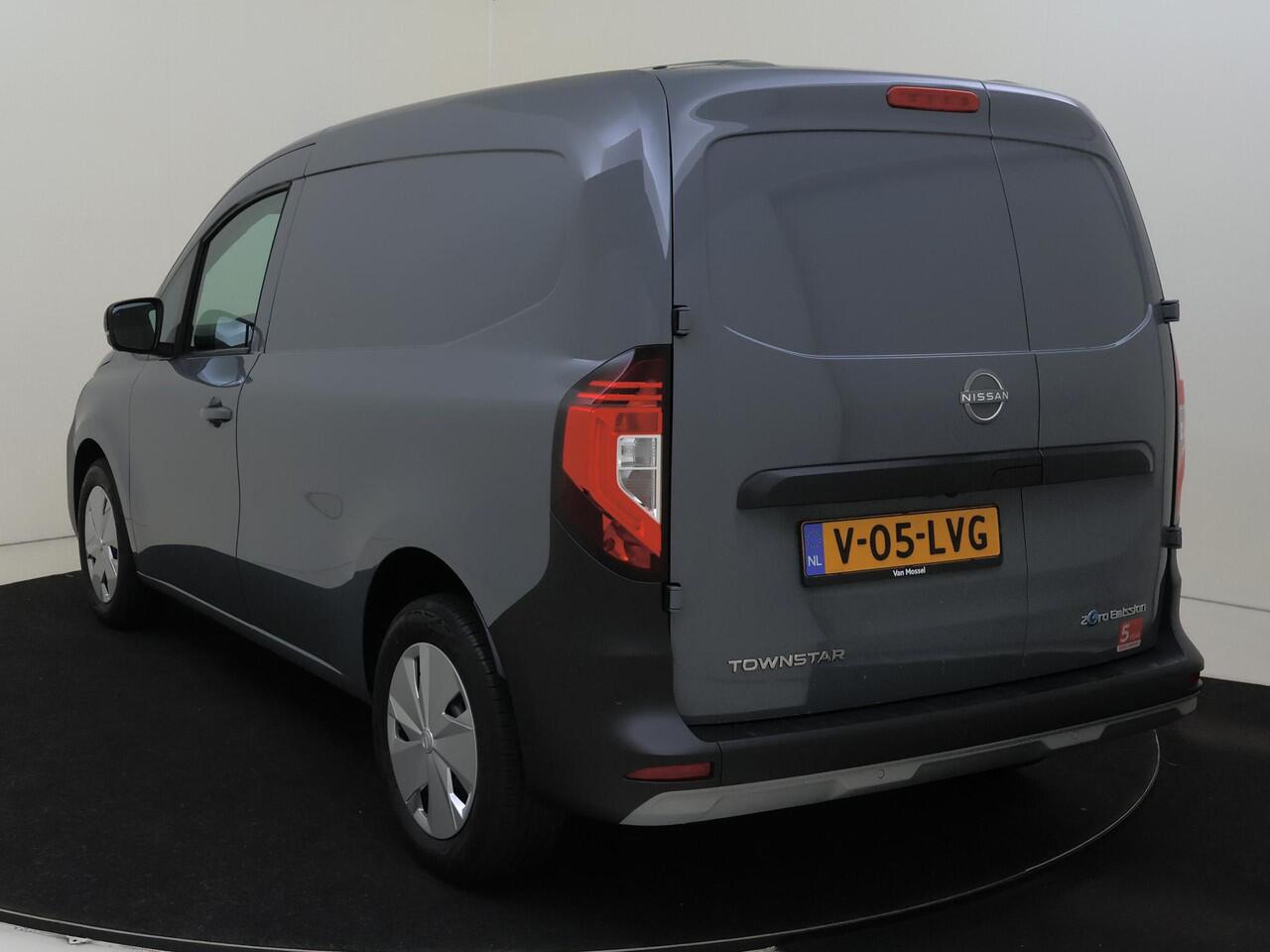 Nissan Townstar Tekna L1 44 kWh / Lederen bekleding / Camera's rondom