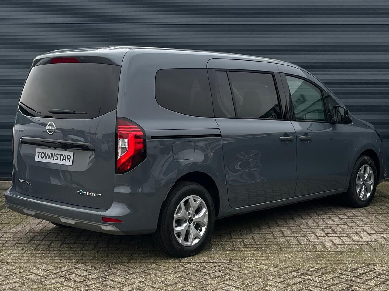 Nissan Townstar Evalia N-Connecta L2 45 kWh 123PK | Rijklaarprijs! | 7 Persoons | Achteruitrijcamera | Navigatie | Lederen Bekleding | Apple CarPlay & Android Auto | Nieuw uit voorraad leverbaar!