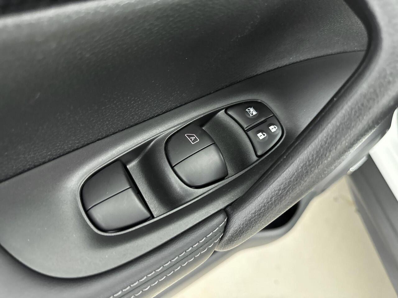 Nissan X-TRAIL 1.3 DIG-T Tekna 160PK | Automaat | Schuif-/Kanteldak | Lederen Bekleding | Navigatie | 360 Camera