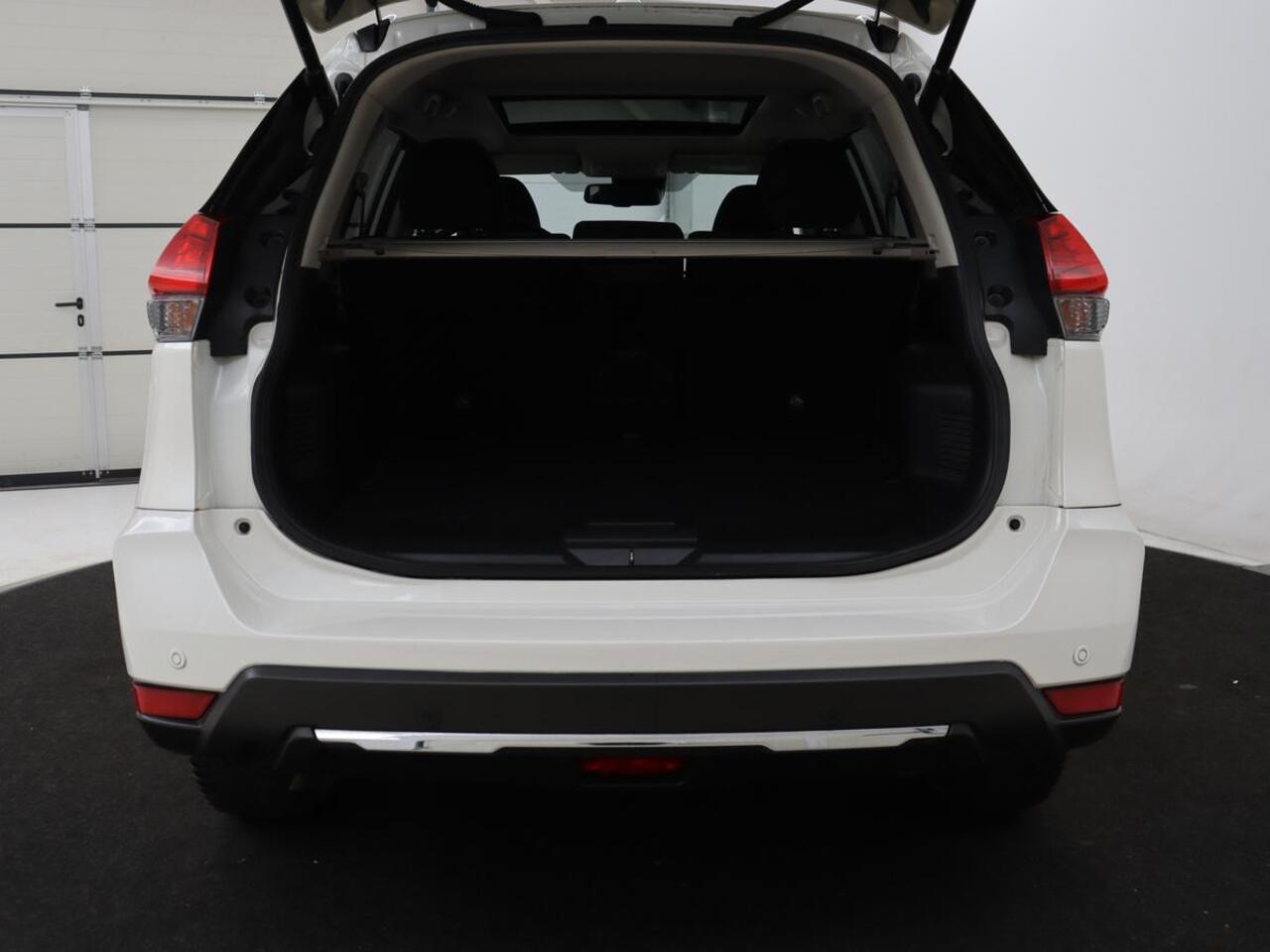 Nissan X-TRAIL 1.3 DIG-T N-Connecta | Panoramadak | 360 Camera | Carplay | Keyless | Navigatie | Parkeerhulp | Cruise control | Bluetooth | Climate control