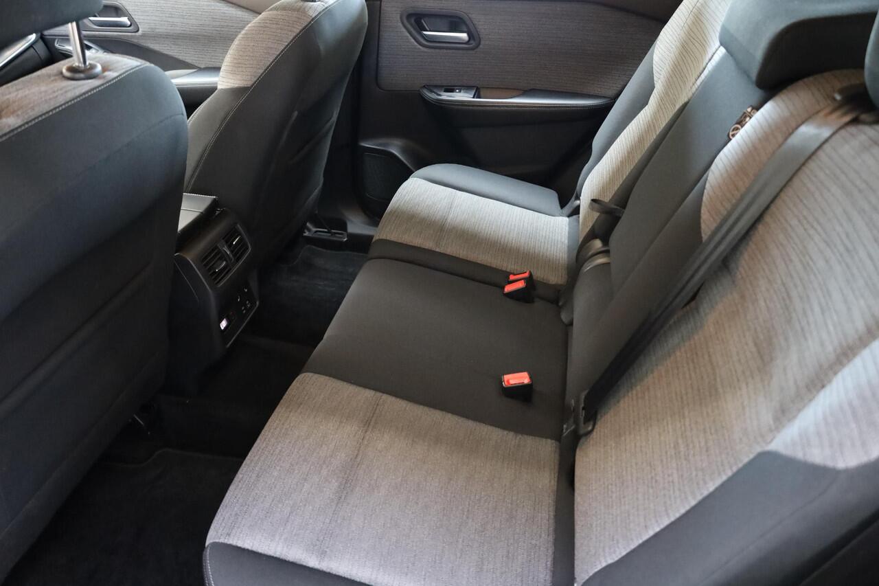 Nissan X-TRAIL 1.5 N-Connecta 7-PERS. CARPLAY DAB 360-CAMERA 4xSTOELVERWARMING 18"LMV STUUR+RUITVERWARMING ENZ.