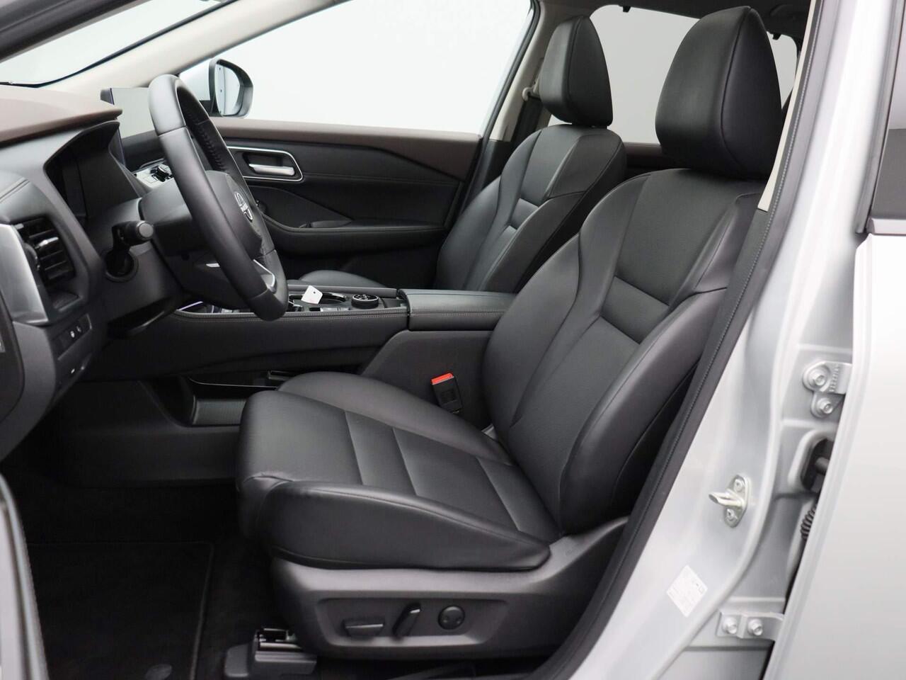 Nissan X-TRAIL 1.5 e-4orce Tekna 4WD 7 Persoons. 214PK | Afneembare Trekhaak | Glazen Schuif-Kanteldak | Stoel- & Stuurwielverwarming | 360-graden Camera | ProPilot | Achterbank Verwarmd | Lederen Bekleding | Memory Seats | Elektrische Achterklep