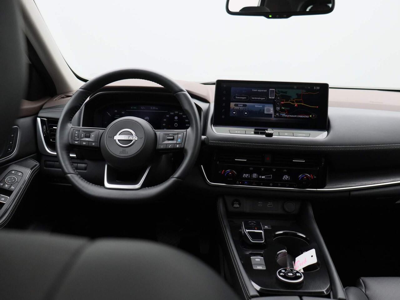 Nissan X-TRAIL 1.5 e-4orce Tekna 4WD 7 Persoons. 214PK | Afneembare Trekhaak | Glazen Schuif-Kanteldak | Stoel- & Stuurwielverwarming | 360-graden Camera | ProPilot | Achterbank Verwarmd | Lederen Bekleding | Memory Seats | Elektrische Achterklep