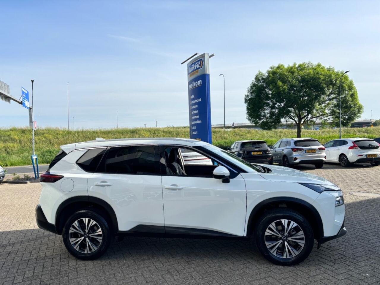 Nissan X-TRAIL 1.5 E-POWER N-CONNECTA WIDESCREEN PDC-360CAMERA HEADUP.