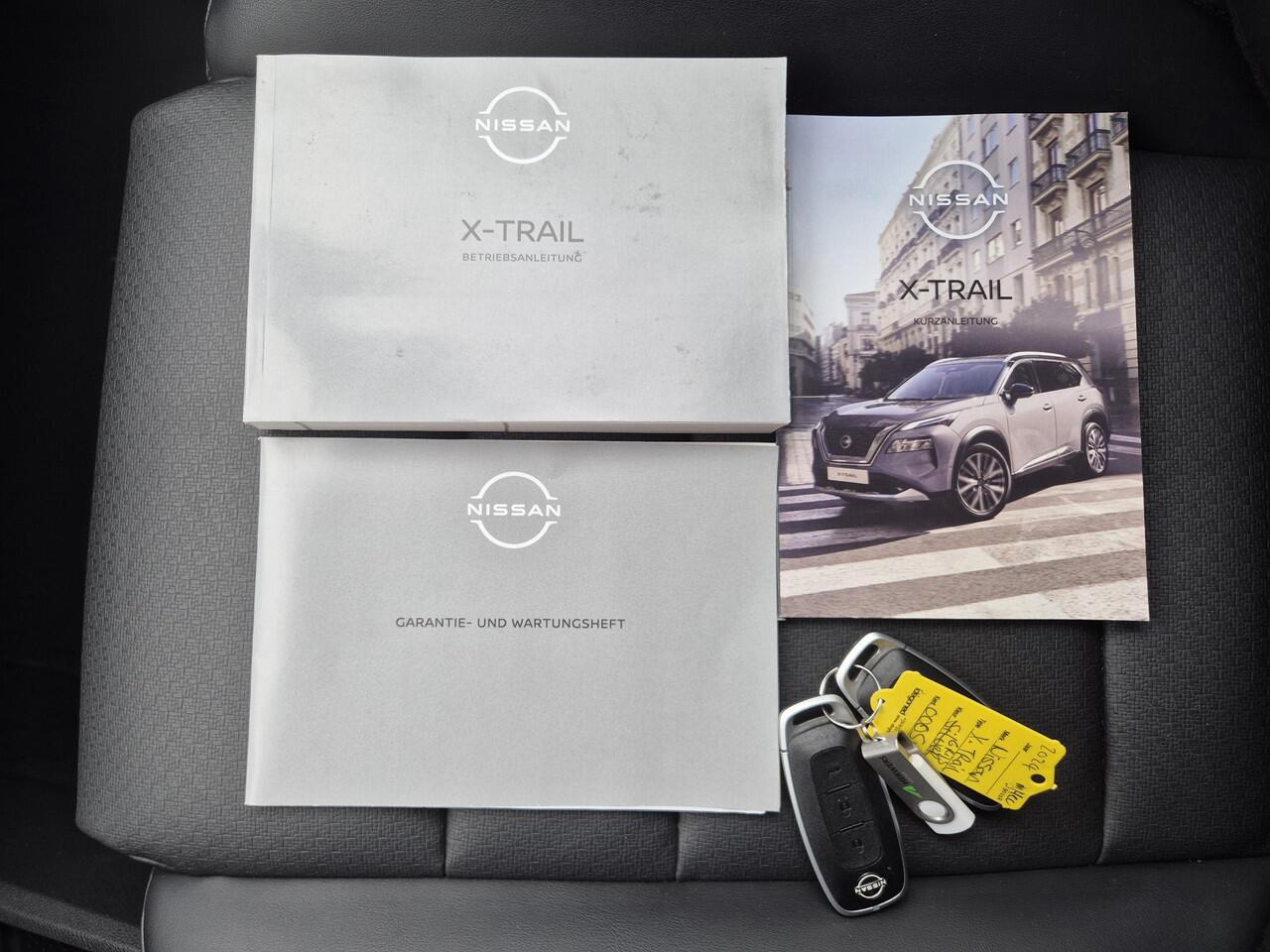 Nissan X-TRAIL 1.5 MHEV 163pk Tekna Automaat / HUD / Trekgewicht 2000 Kg / Elektrische achterklep / Apple Carplay Android Auto / Stuur-, Stoel en Achterbankverwarming / Adaptief CC / Rondomzicht camera / Voorruit verwarming /