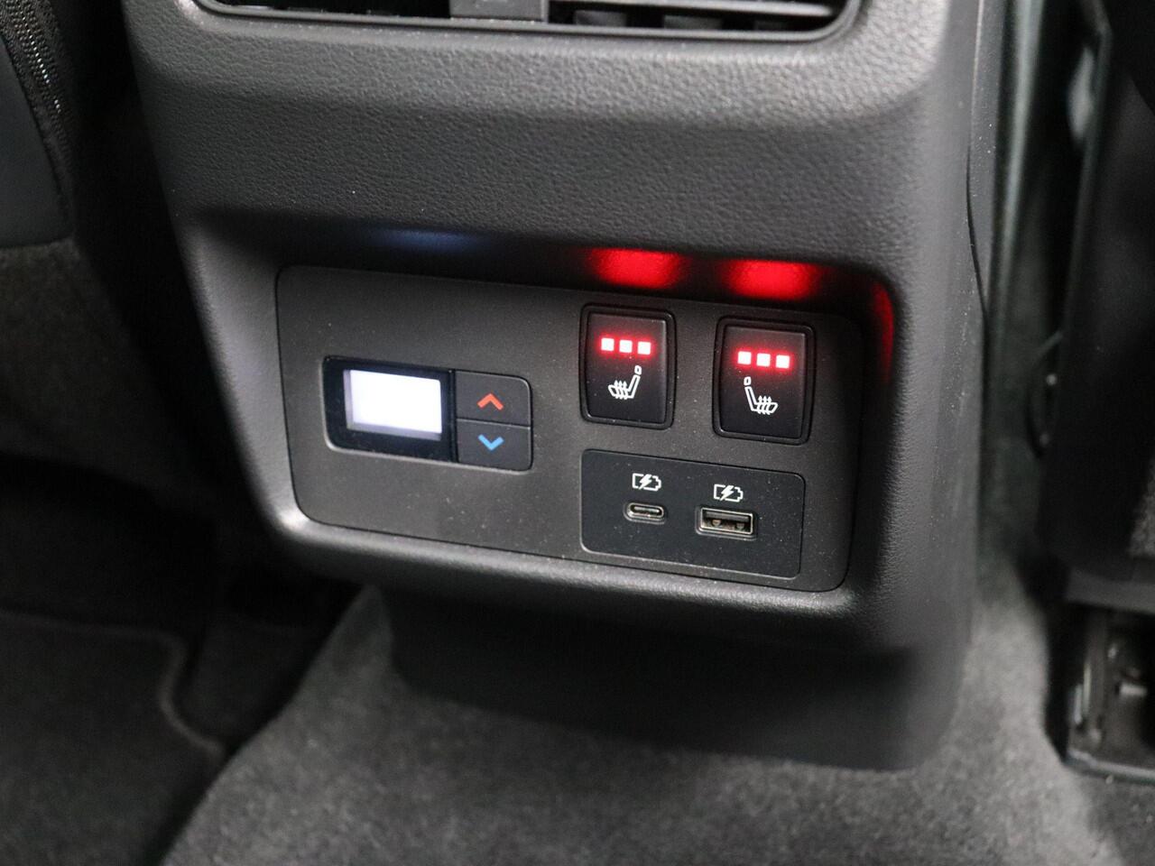 Nissan X-TRAIL 1.5 e-4orce Tekna 4WD | 1800kg Trekgewicht | Stoel, Stuur en voorruitverwarming | Head-Up Display | All Season Banden |