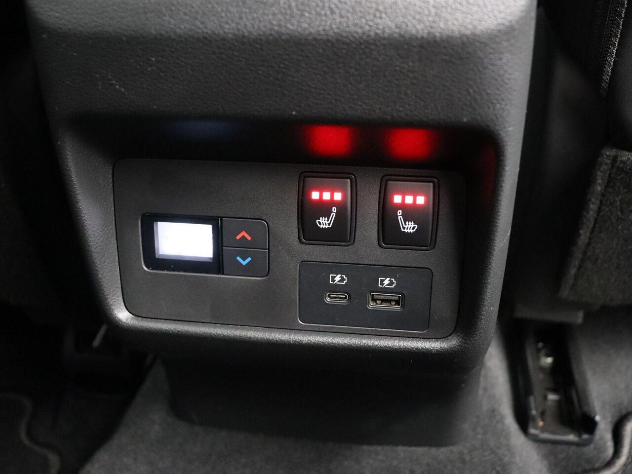 Nissan X-TRAIL 1.5 e-4orce Tekna 4WD | Trekhaak | 1800kg Trekgewicht | Stoel, Stuur en voorruitverwarming | Head-Up Display | All Season Banden |