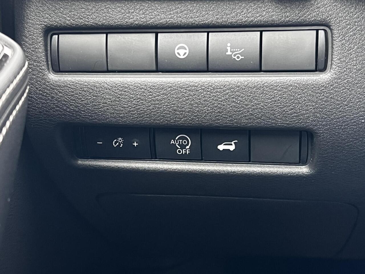 Nissan X-TRAIL 1.5 MHEV 163pk Tekna 5 zits Automaat / Trekgewicht 2000 Kg / HUD / Elektrische achterklep / Apple Carplay Android Auto / Stuur-, Stoel en achterbankverwarming / Adaptief CC / 360 ° camera / Voorruit verwarming /