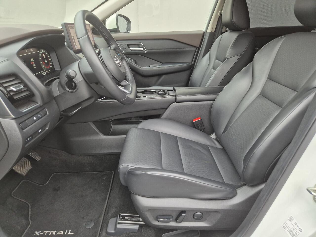 Nissan X-TRAIL 1.5 e-4orce Tekna 4WD Automaat / 1800kg Trekgewicht / HUD / Allseason banden / Elektrische achterklep Stuur-, Stoel en Achterbank verwarming / Rondomzicht camera / Adaptief CC / Voorruit verwarming / Keyless Entry/Start /